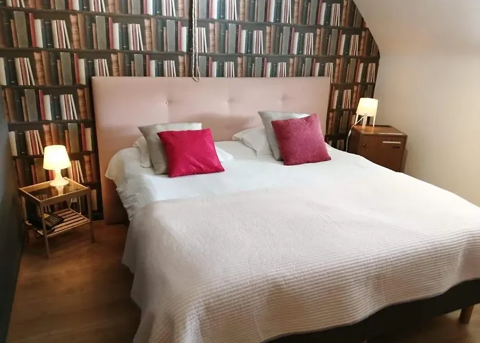 Boutique Butler Hotel 3*